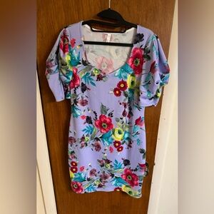 Melon size 1x ladies floral knit bodycon style dress in excellent used condition